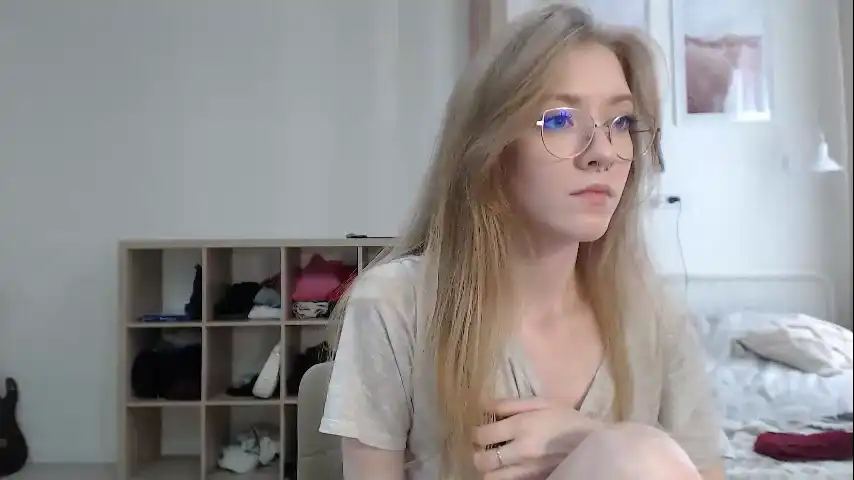 Scharmanta – [Chaturbate] Free Watch Friendly Stream Record – 2026-04-29 00:21:51