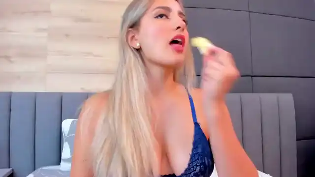 Bella-jonnes – [Flirt4free] Fuck Her Hard Awesome Spy Video – 2025-11-21 07:58:23