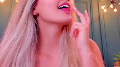Bella-jonnes – [Flirt4free] Lovers Mom Fisting Pussy – 2025-10-22 05:44:25