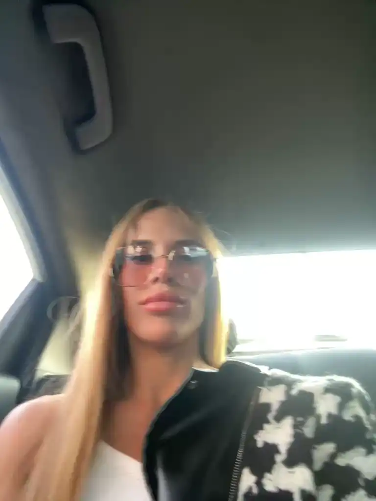 Blondinochkaa – [Bongacams] Lesbian Romantic Ticket Cum Video – 2025-01-17 20:56:19