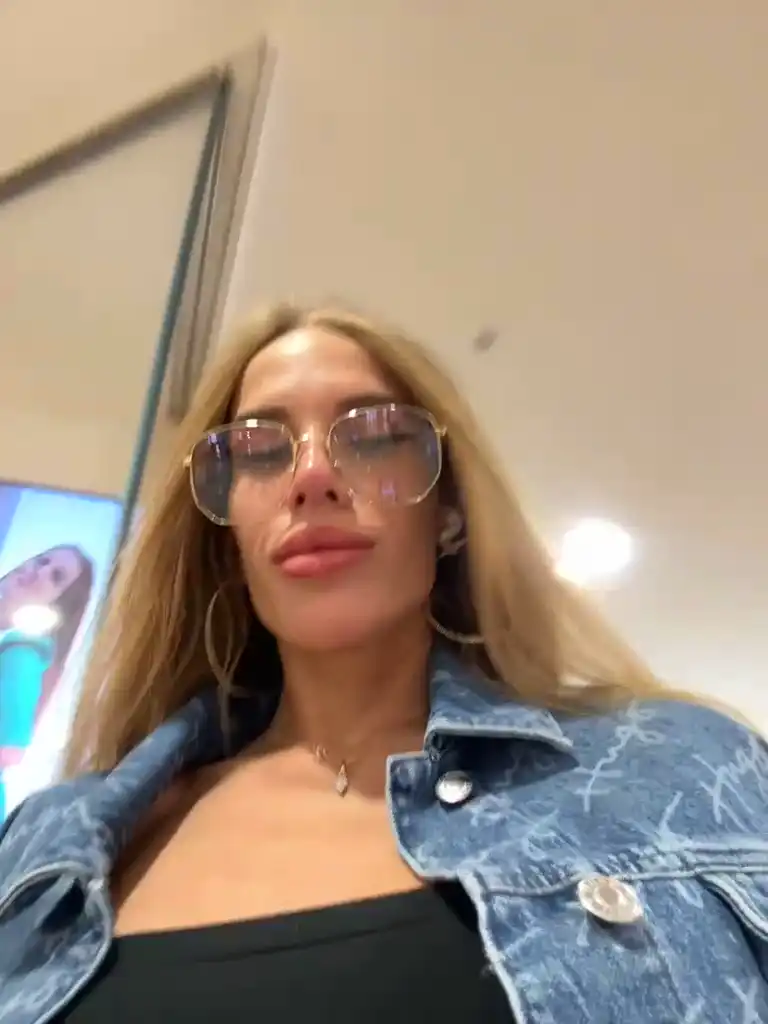 Blondinochkaa – [Bongacams] Horny Camera Wild Babe – 2025-12-16 13:52:02