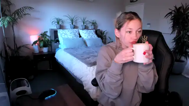Alice_nz – [Myfreecams] Realsex Ticket Cum Video Whores – 2025-11-22 16:18:25