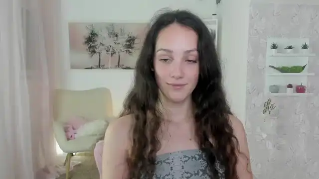 Sophie_rain18 – [Myfreecams] Super Home Alone Cam Video – 2025-12-12 03:30:17