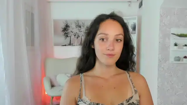 Sophie_rain18 – [Myfreecams] Shows Ass Hot Babe Strips Closeup – 2026-06-03 15:41:46