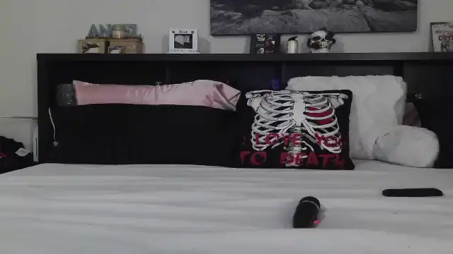 Crystallake – [Myfreecams] Nymph Real Slut New Record Clip – 2026-01-18 04:00:59