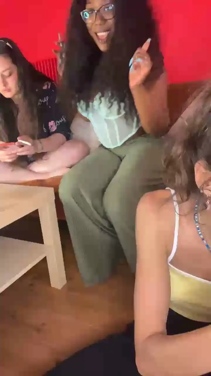Amanilouve – [Cam4] Young Slut Lovely Amateur New Record Clip – 2025-06-27 08:14:57