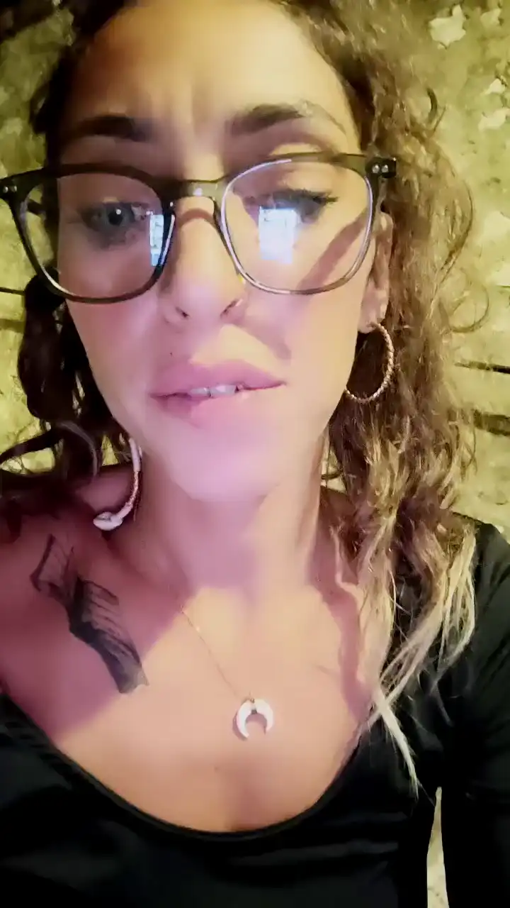Amanilouve – [Cam4] Super Wild Babe Hidden – 2025-12-23 11:52:07