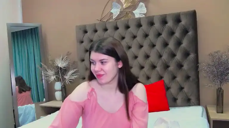 Kirstenne – [Streamate] Chat Domi Closeup – 2025-12-24 21:24:25