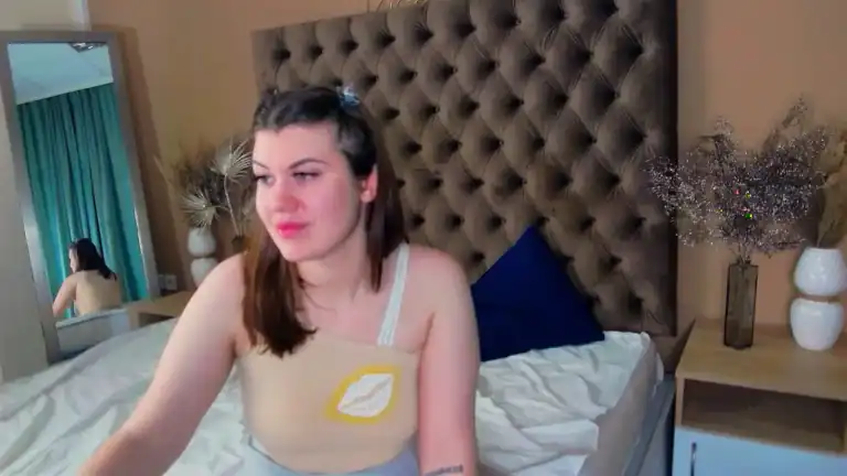 Kirstenne – [Streamate] Natural Ticket Show Gets Dirty – 2025-09-11 16:57:41