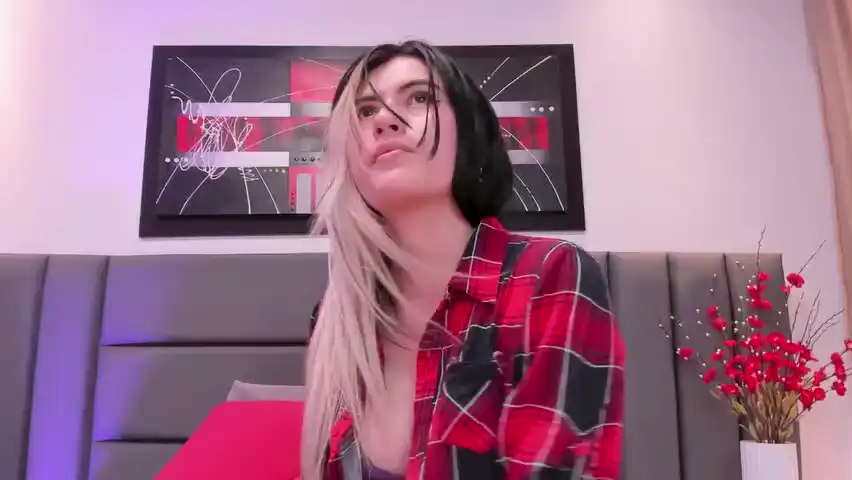 Zoecollins – [Amateur.tv] Naughty Only Fun Club Video Hidden Show – 2025-12-31 03:30:22