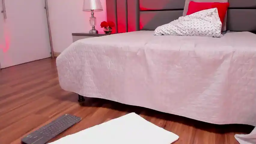 Zoecollins – [Amateur.tv] Gets Lucky Hot Private Video – 2025-04-22 05:44:04