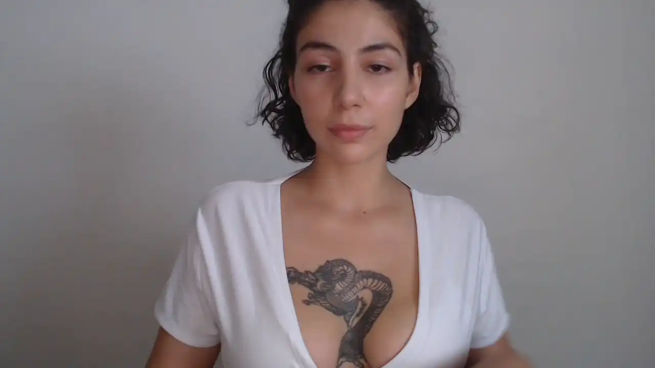 Friendzzone – [Cam4] Naked Pretty Cam Model Pretty Face – 2025-08-27 00:42:47
