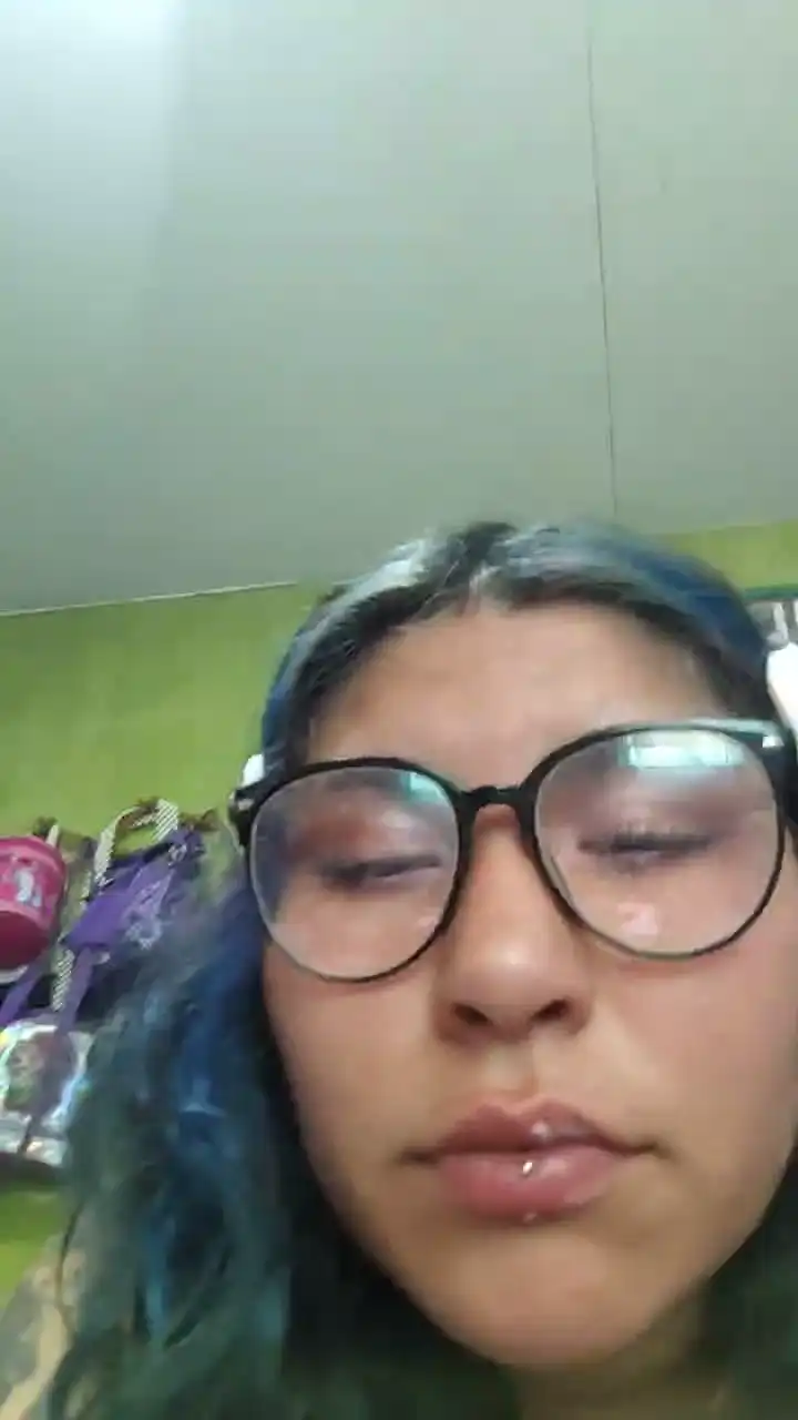 Virtual_puppy – [Cam4] Striptease Erotic Nymph – 2026-06-25 07:44:57