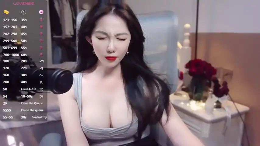 Vyizh- – [Stripchat] Hot Parts Beautiful Playing On Live Webcam – 2025-10-03 10:21:43