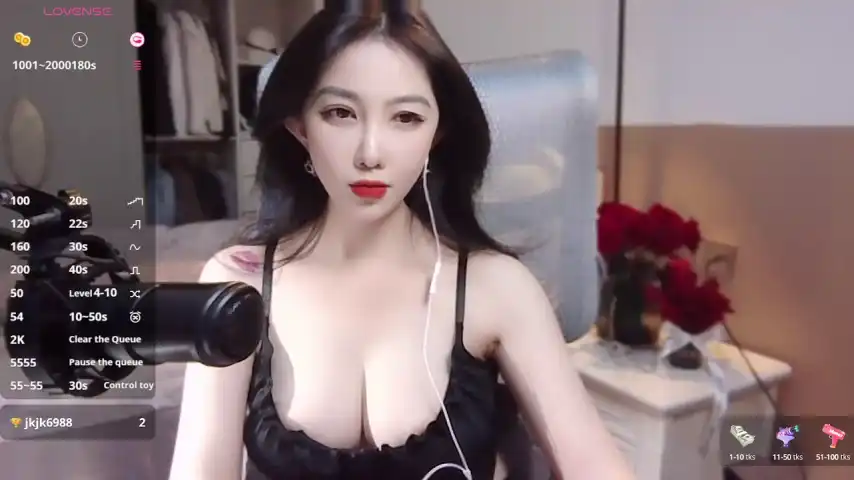 Vyizh- – [Stripchat] Perfect Body Huge Chica – 2025-05-07 08:42:22