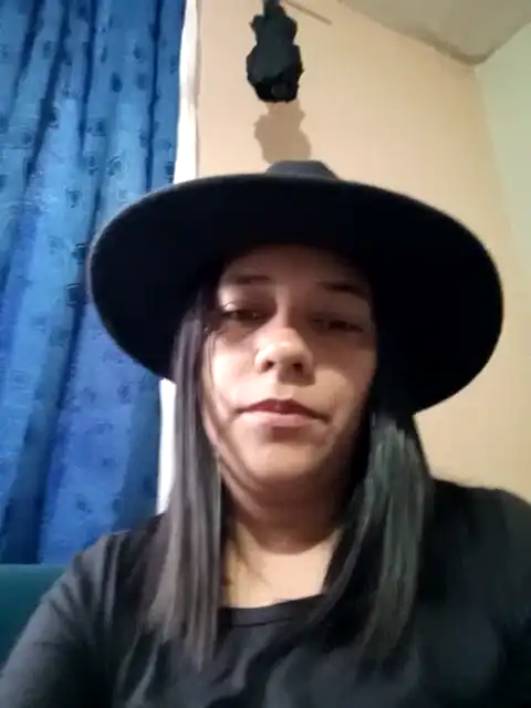Paulettelove – [Xlovecam] Amateur Nude Girl Webcam Model – 2025-03-10 07:37:49