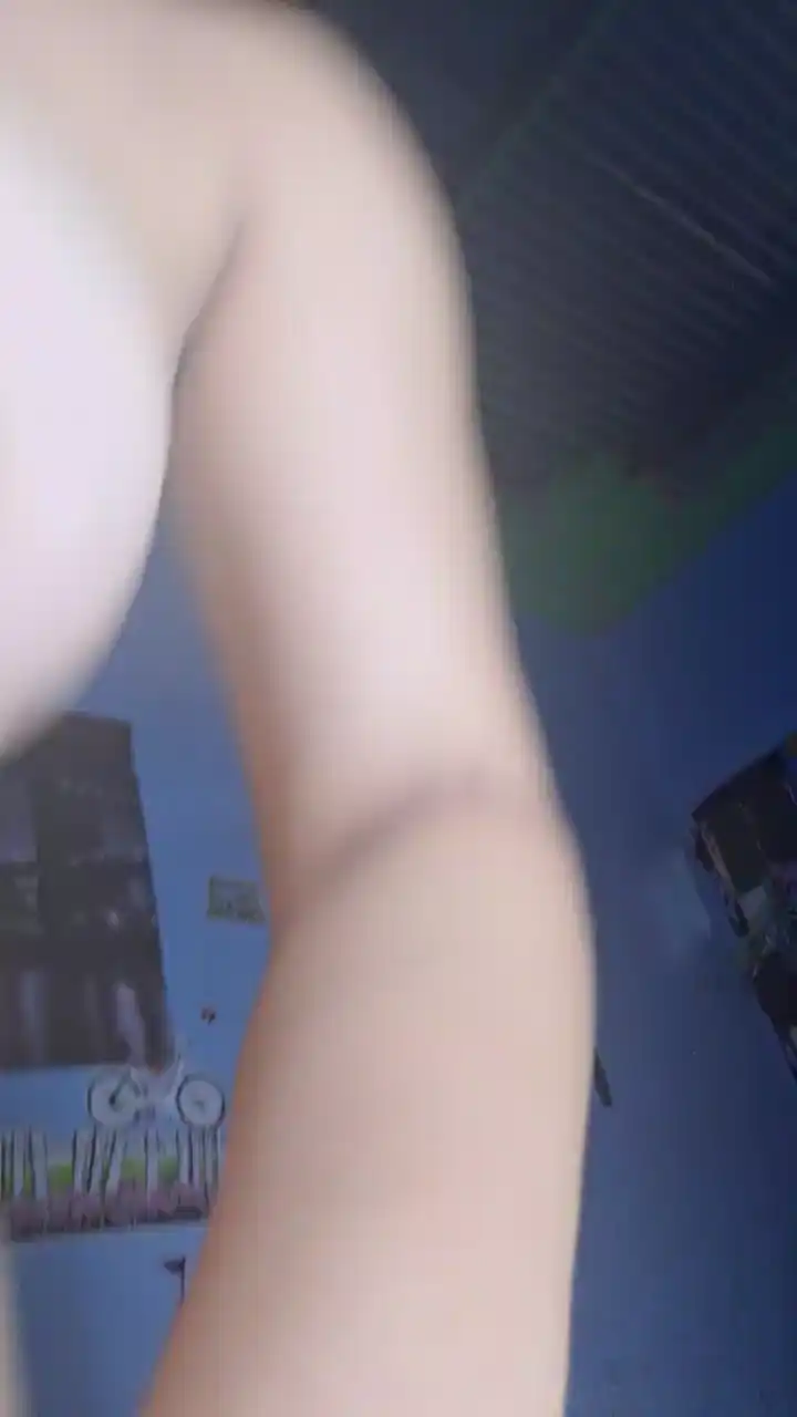 Girl_pee – [Cam4] Homemade Web Model Naked – 2025-05-31 16:56:12