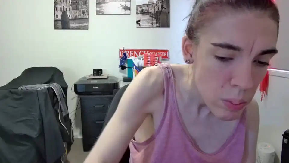 Melinahviking – [Myfreecams] Ass Fucks Herself Rubbing Pussy – 2026-04-05 21:53:48