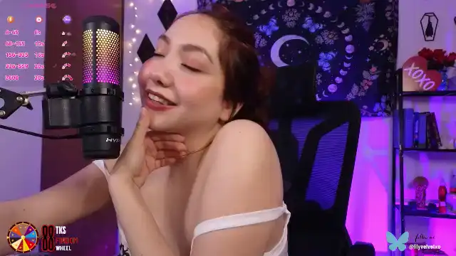 Lilyvelvet – [Myfreecams] Recording Flashing Ass Web Model – 2026-05-23 16:28:12