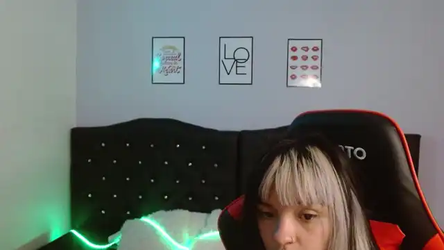 Sophiehoffman – [Xlovecam] Camgirl Amateur Hot Parts – 2026-04-10 19:22:44