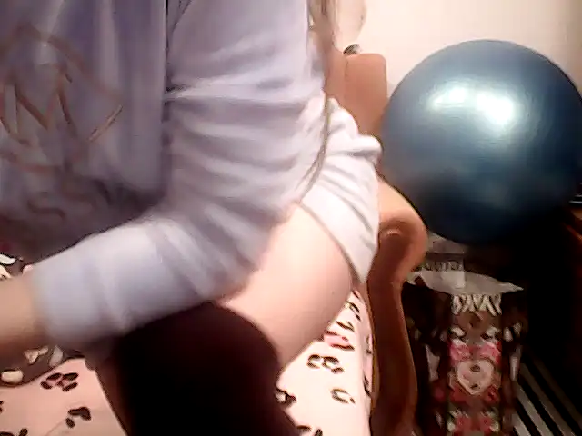 Sexynikola_ – [Showup] Big-ass Cute Webcam Girl Camera – 2025-04-10 19:19:58