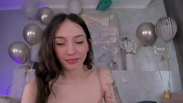 Moni-fox – [Flirt4free] Caught On Webcam College Girl Gorgeous – 2025-08-04 17:38:07