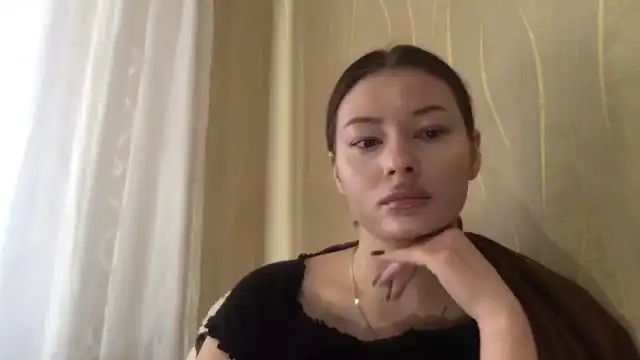 Vickiedior – [Myfreecams] Slut Natural Adult – 2025-05-01 16:15:17