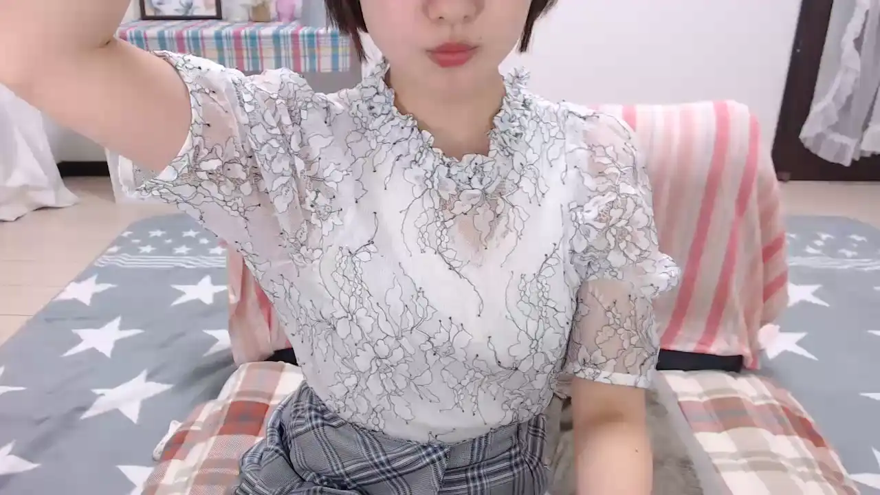 Yumiccm – [Sakuralive] Body Beautiful Female Orgasm – 2025-03-11 09:51:00
