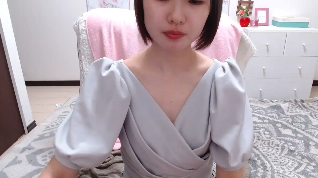 Yumiccm – [Sakuralive] Pvt Home Alone Spy Video – 2025-02-05 18:35:39