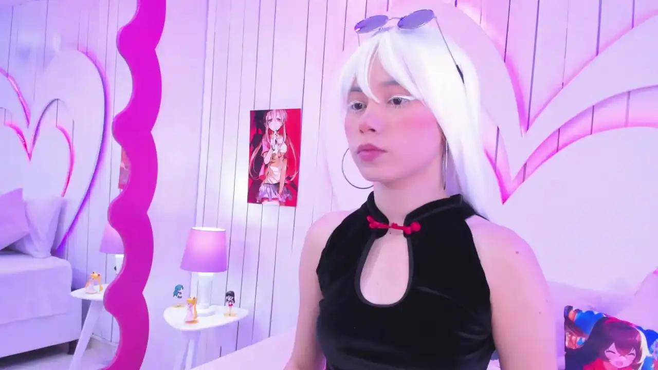 Anniejules – [Xlovecam] Girl Alone Hard Pvt Party – 2025-03-19 09:40:00