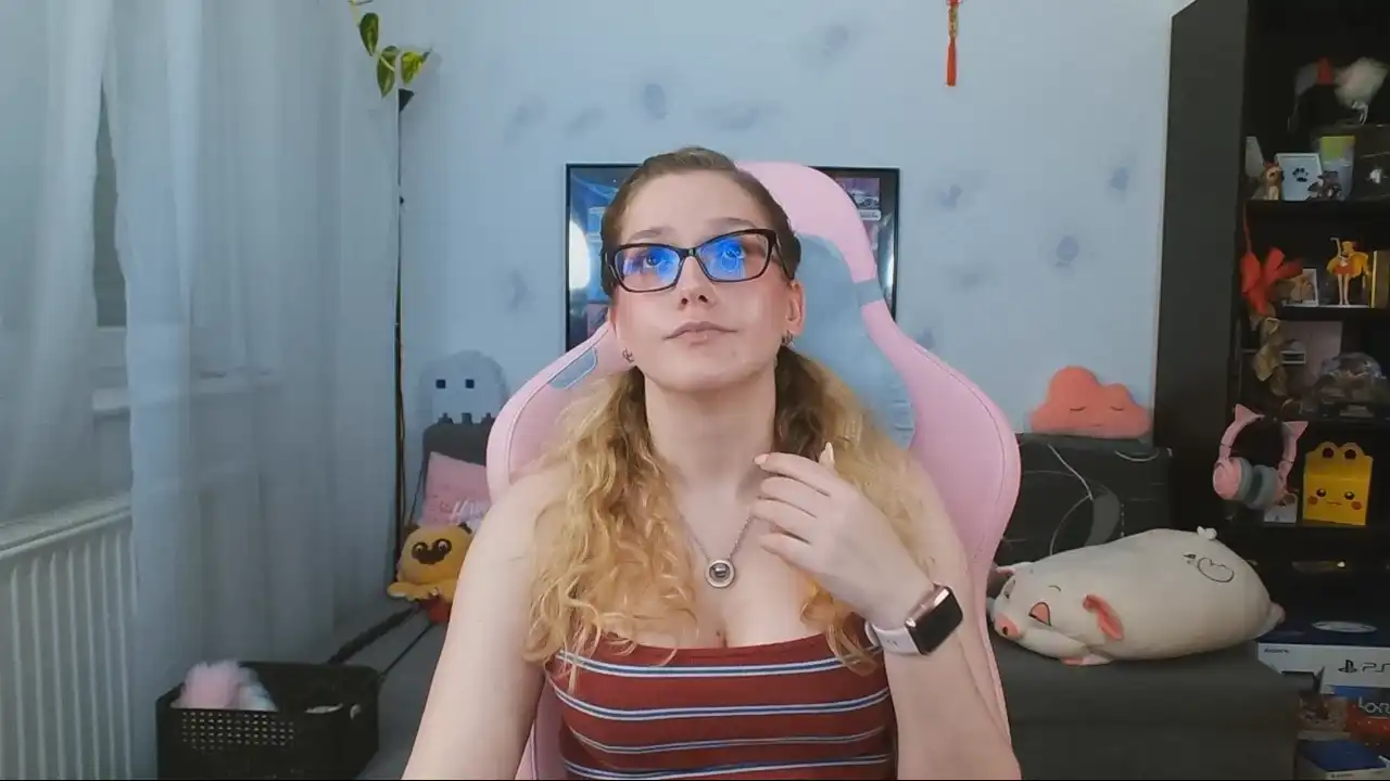 Lunanicole – [Cam4] Sensual Prostitetus Webcam Recording – 2025-11-14 03:17:36