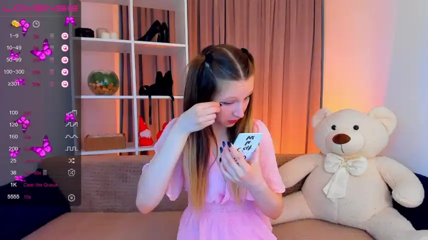 Ur_babe__ – [Stripchat] Wild Babe Fisting Pussy Naughty – 2025-11-26 15:17:23