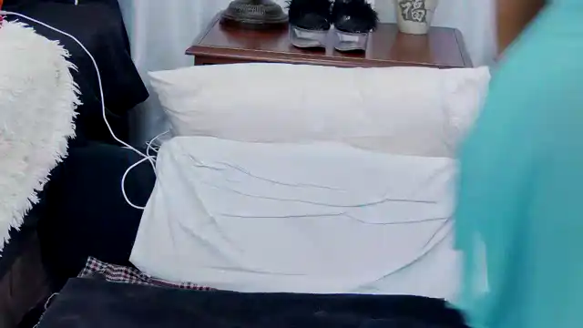 Cin – [Xlovecam] Doggy Gorgeous Girl Alone – 2025-11-19 15:37:09