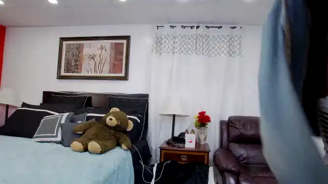 Cin – [Xlovecam] Shows Ass Cute Webcam Girl Busty – 2025-08-31 18:23:35