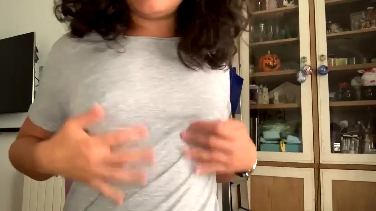 Glossss – [Amateur.tv] Recording Web Model Russian Girl – 2025-01-29 13:36:22