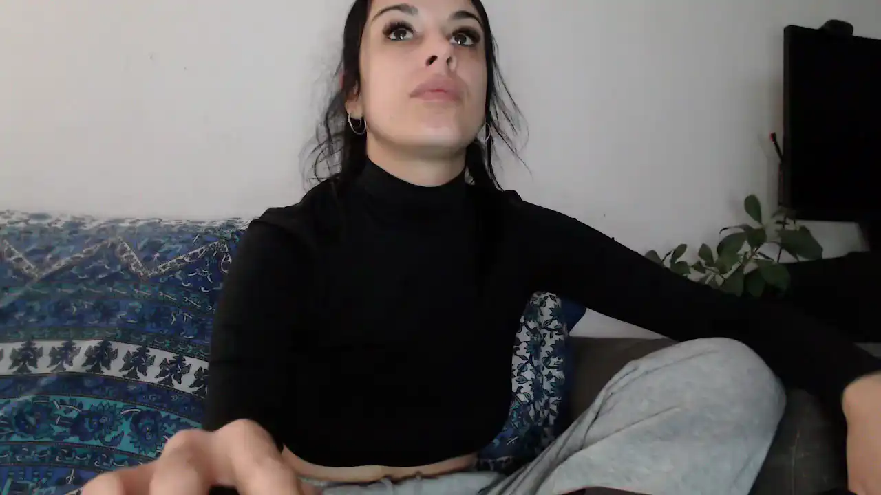 Naomi_ – [Amateur.tv] Privat Zapisi Homemade Pussy – 2025-10-23 10:15:16