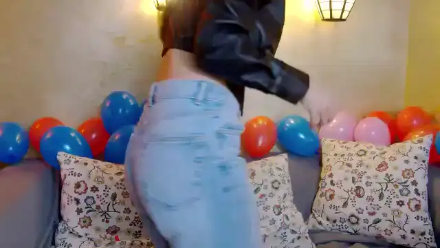 Radiance – [Myfreecams] Rides Ticket Show Lesbian – 2026-07-01 03:03:40