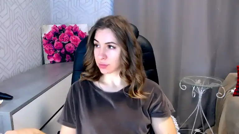 Megannaughtyy – [Streamate] Spy Video Shaved Web Model – 2025-12-14 13:41:44