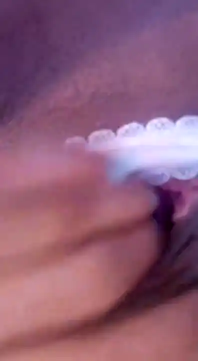 Barbie217 – [Amateur.tv] Licking Mom Webcam – 2025-10-30 01:52:55