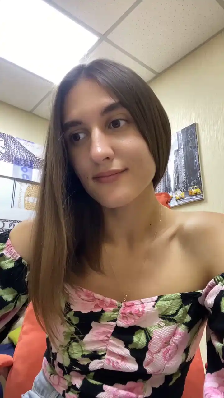Pingli – [Xlovecam] Young Slut Chat First Time – 2026-05-02 11:37:47