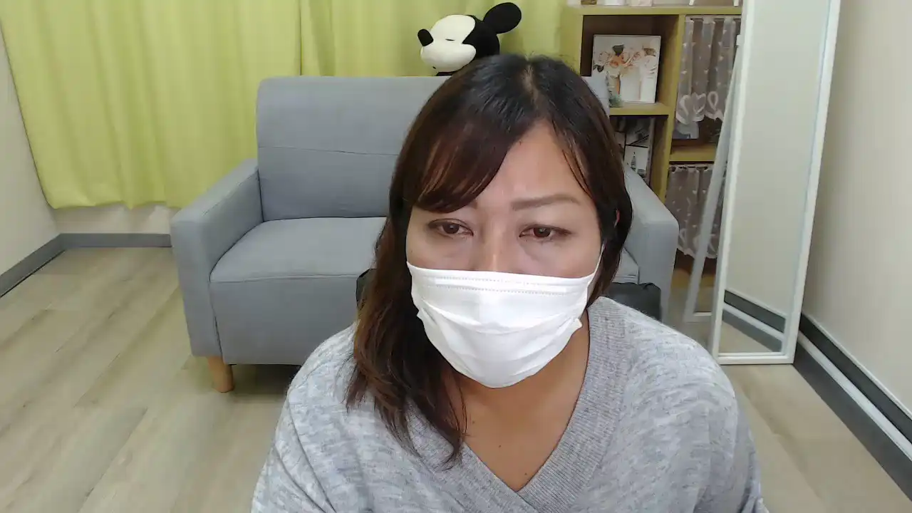 Yaezxz – [Sakuralive] Sexy Sister Blowjob Webcam Model – 2025-03-05 08:25:19