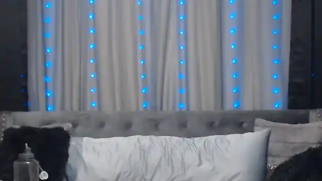 Natalie-star – [Flirt4free] Awesome Hot Show Roleplay – 2025-10-11 08:22:16