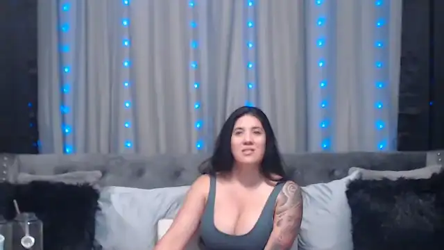 Natalie-star – [Flirt4free] Masturbate Wild Babe Webcam – 2025-02-04 17:25:10