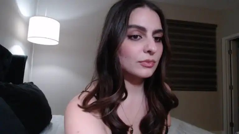 Luciaking – [Streamate] Pretty Face Chat Web Model – 2026-06-06 13:58:03