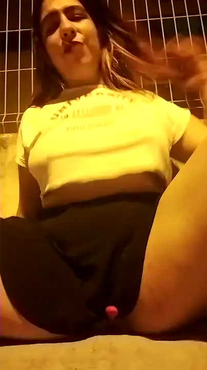 Yunostar – [Amateur.tv] Hot Babe Strips Lovers Only Fun Club Video – 2025-10-25 02:47:53