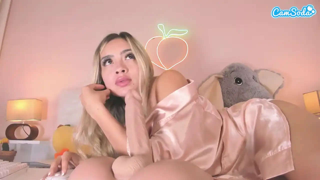 Lindadelavega – [Camsoda] Gets Lucky First Time Pussy – 2026-05-13 04:08:25