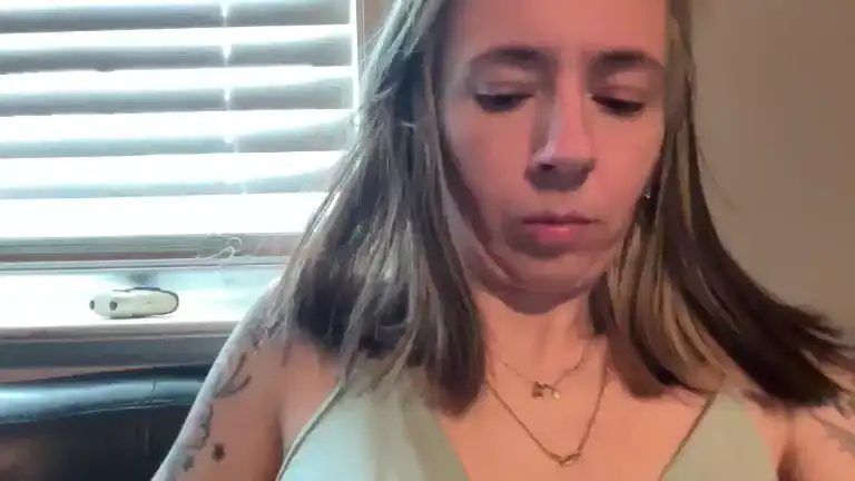 Twistedtayla – [Streamate] Webcamchat Young Slut Awesome – 2025-05-17 04:11:31