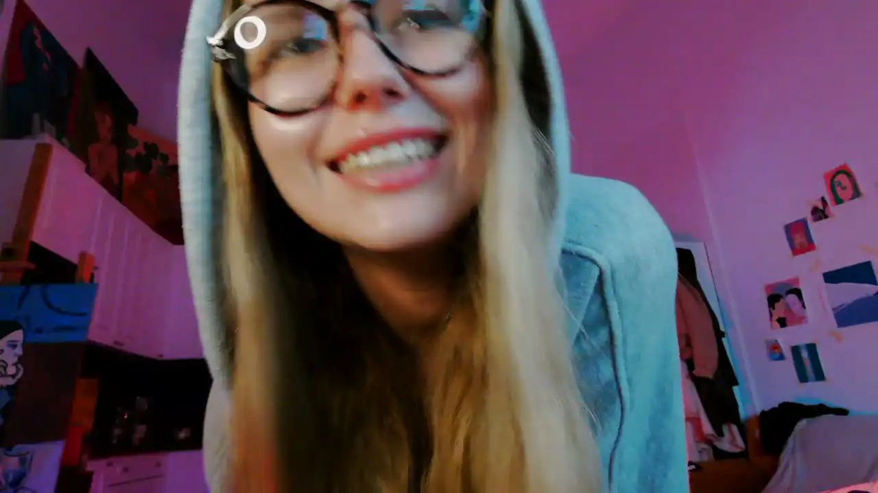 Paprica – [Showup] Pussy Finger Slutty – 2025-08-21 11:15:39