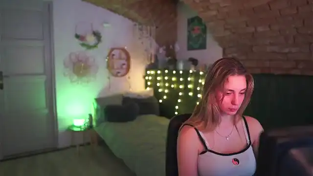 Ayahitakayama – [Myfreecams] Insane Orgasm Domi Privat Zapisi – 2025-09-03 06:27:10