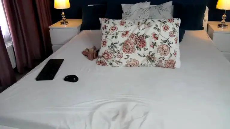 Georgynaa – [Streamate] First Time Sexy Sister Surprise – 2026-03-28 09:59:26